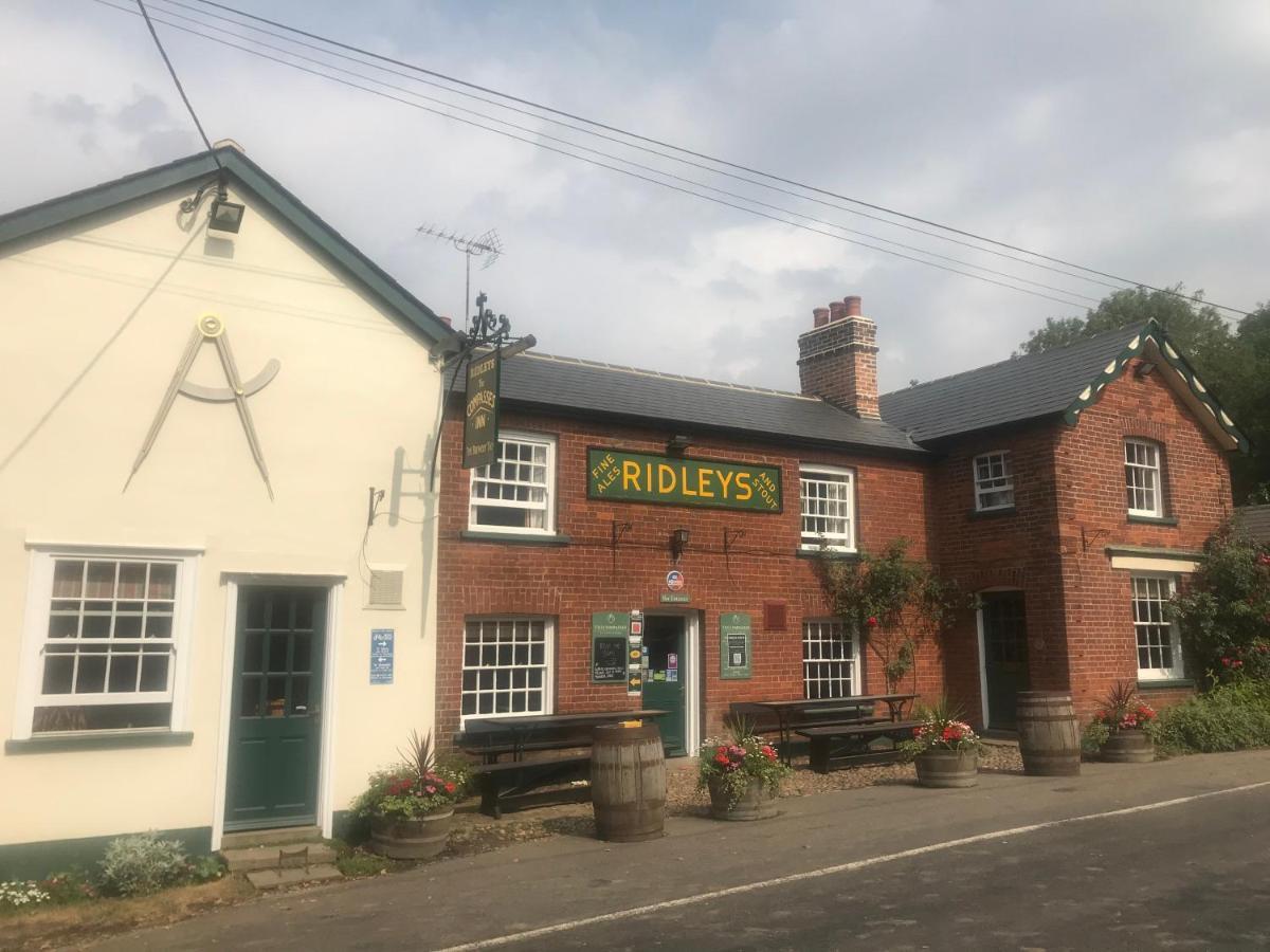 The Compasses Hotel Chelmsford Exterior foto